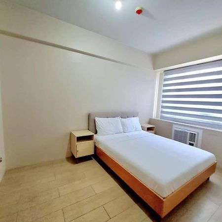 One Palm Tree Villas 马尼拉 外观 照片