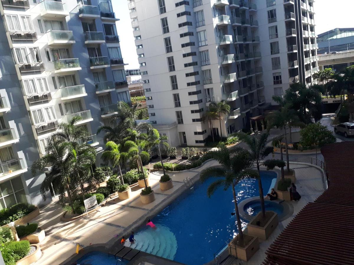 One Palm Tree Villas 马尼拉 外观 照片